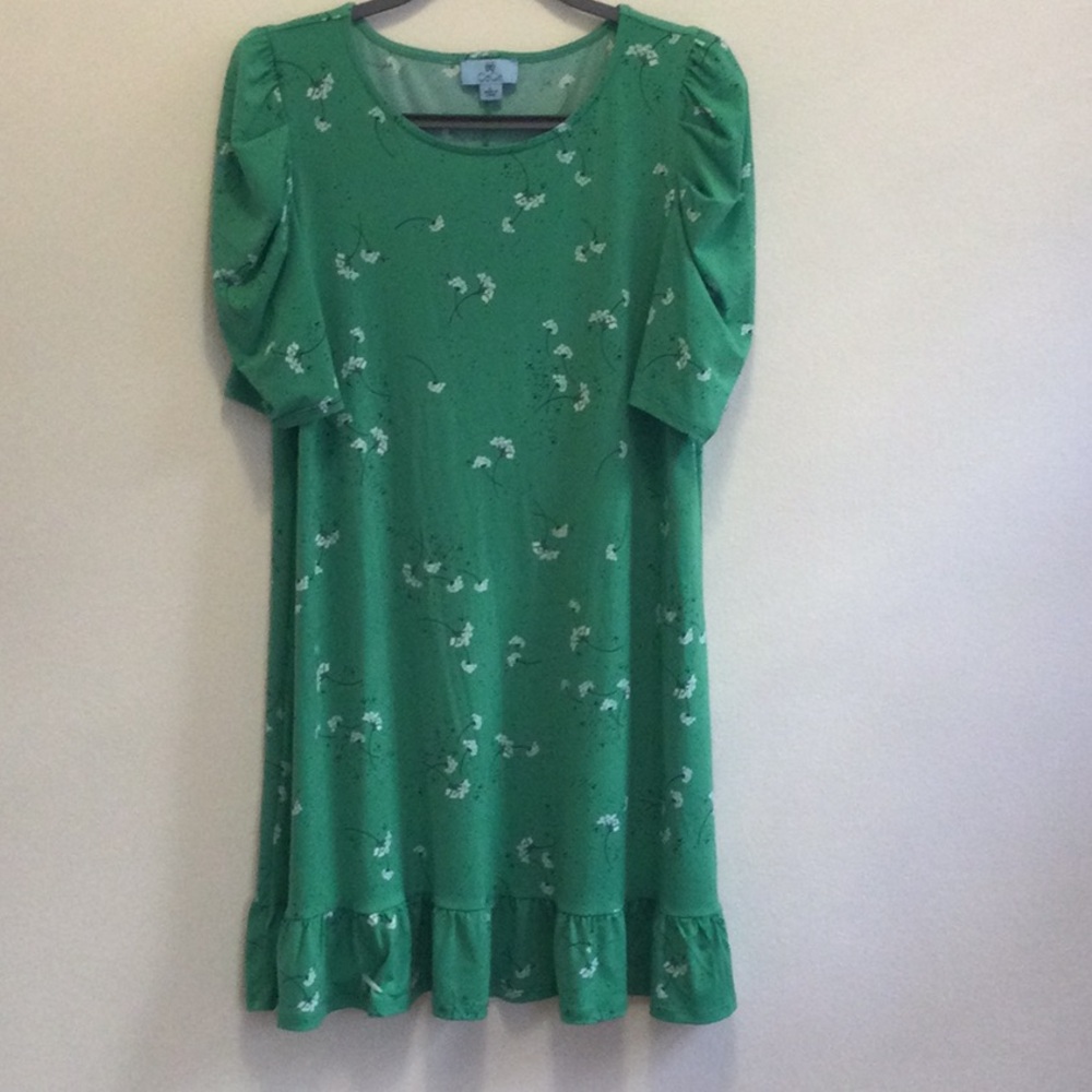 Cece Green Women Dress with Floral Pattern